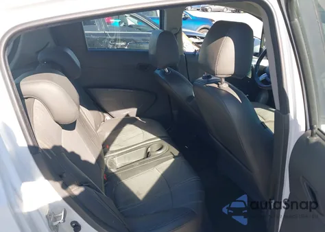 2014 Chevrolet Spark 1Lt Auto из США, поврежденный, VIN KL8CD6S97EC536359